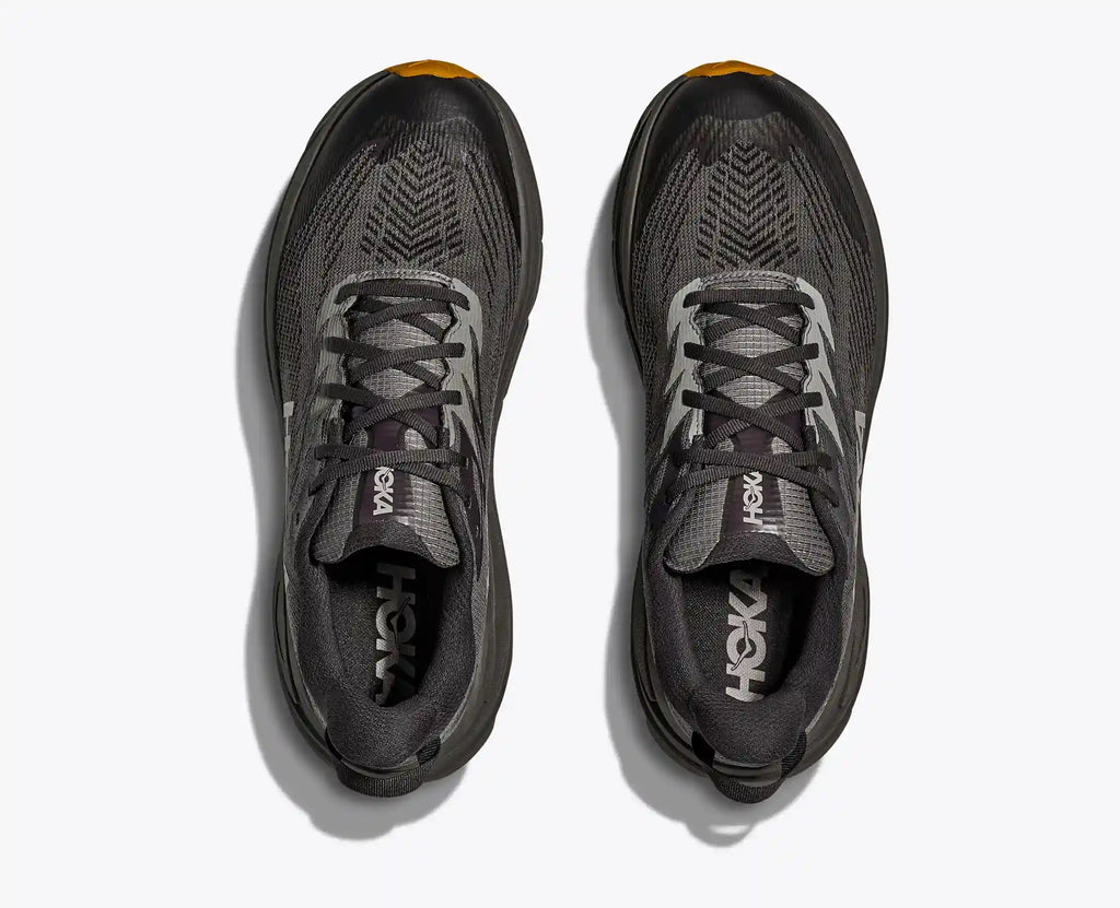Challenger 8 GTX:Black / Carbon Black:7:Regular